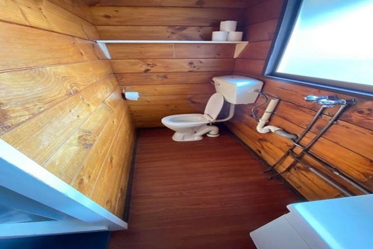 Photo of property in 3/89 Pinehaven Road, Pinehaven, Upper Hutt, 5019