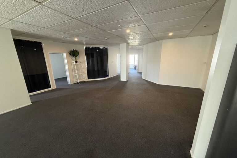 Photo of property in 1/8 Lipman Street, Mount Victoria, Wellington, 6011