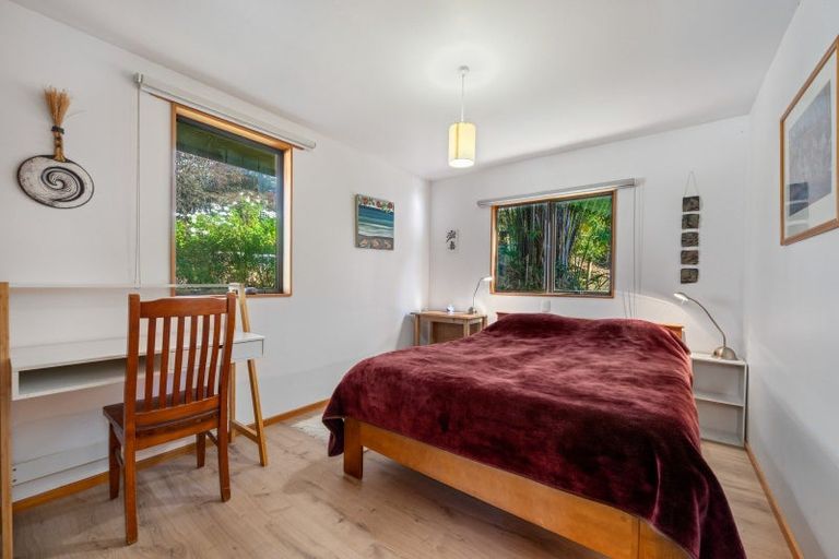 Photo of property in 810a Queen Charlotte Drive, Havelock, 7281