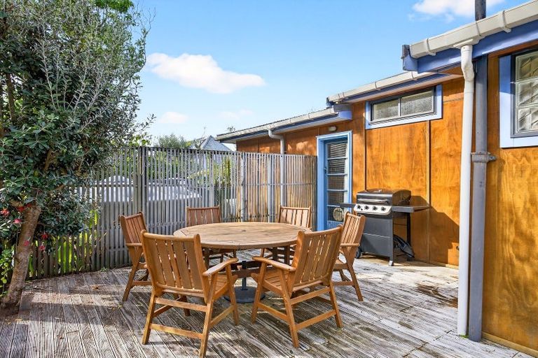 Photo of property in 49 Moana Road, Okitu, Gisborne, 4010