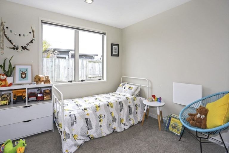 Photo of property in 5 Butterworth Crescent, Papamoa Beach, Papamoa, 3118