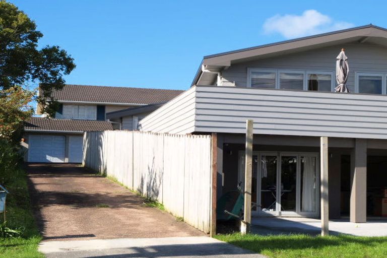 Photo of property in 117b Pah Road, Cockle Bay, Auckland, 2014