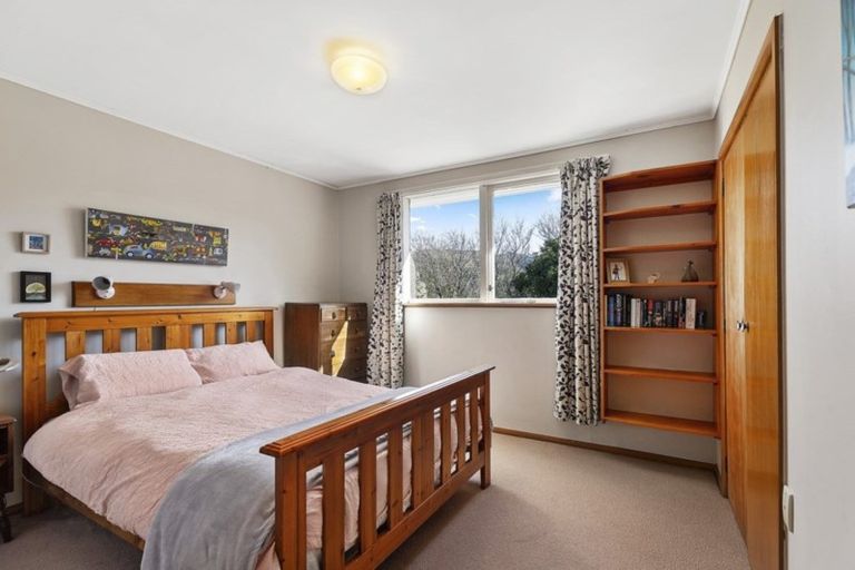 Photo of property in 14a Arawhata Street, Ranui, Porirua, 5024