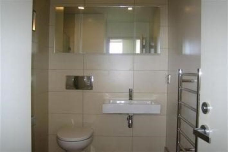 Photo of property in Maison Apartments, 212/16 Huron Street, Takapuna, Auckland, 0622