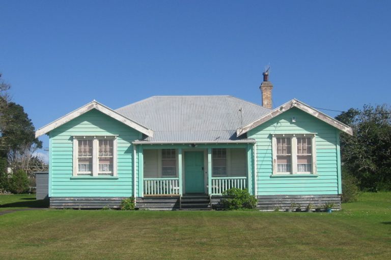 Photo of property in 27 Walker Terrace, Te Kopuru, 0391