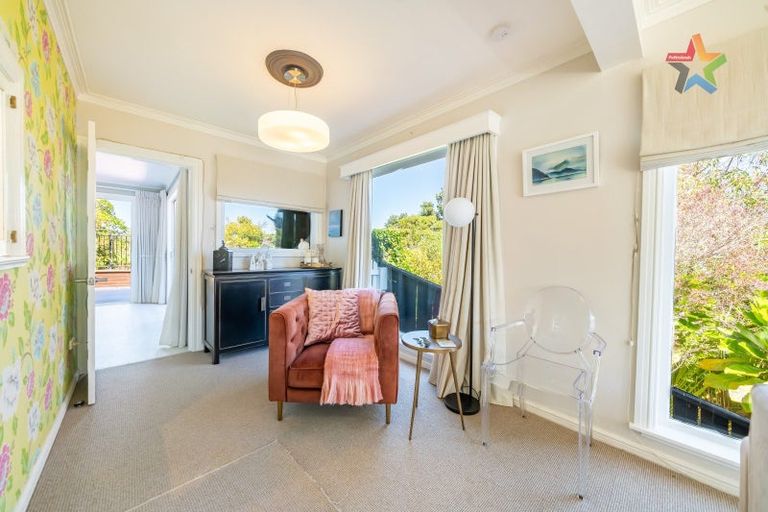 Photo of property in 30 Korokoro Road, Korokoro, Lower Hutt, 5012