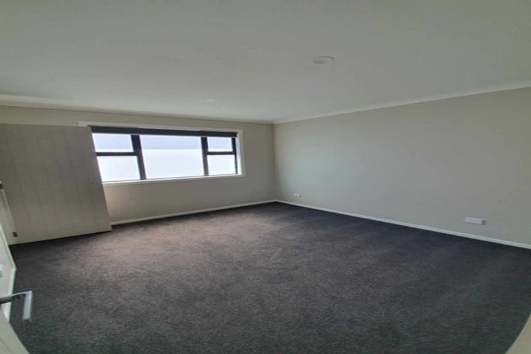 Photo of property in 6a Te Whiti Grove, Waterloo, Lower Hutt, 5011