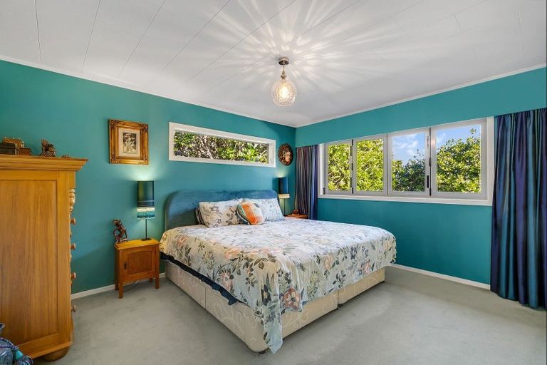 Photo of property in 3a Roys Road, Plimmerton, Porirua, 5026