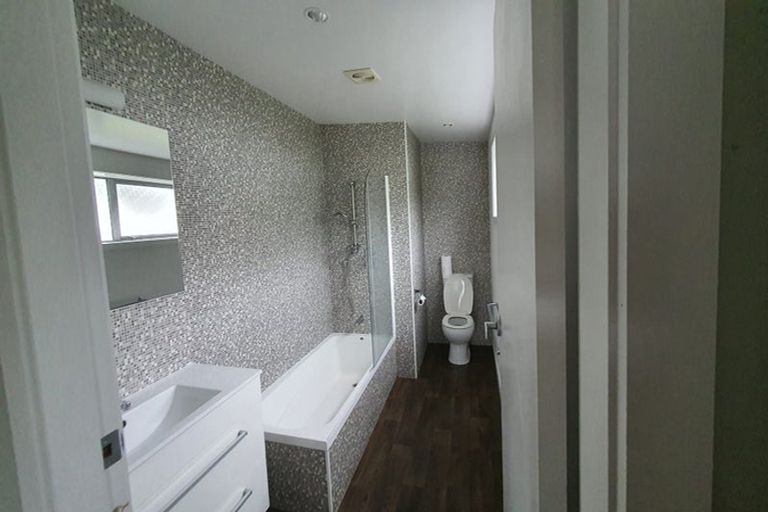 Photo of property in 34 Hindmarsh Street, Johnsonville, Wellington, 6037