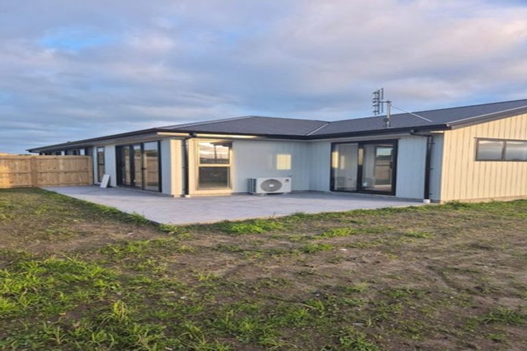 Photo of property in 8 Allan Avenue, Makauri, 4071