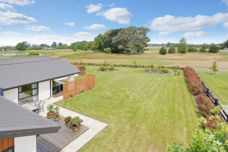 Photo of property in 11 Mara-kai Place, Pegasus, 7612