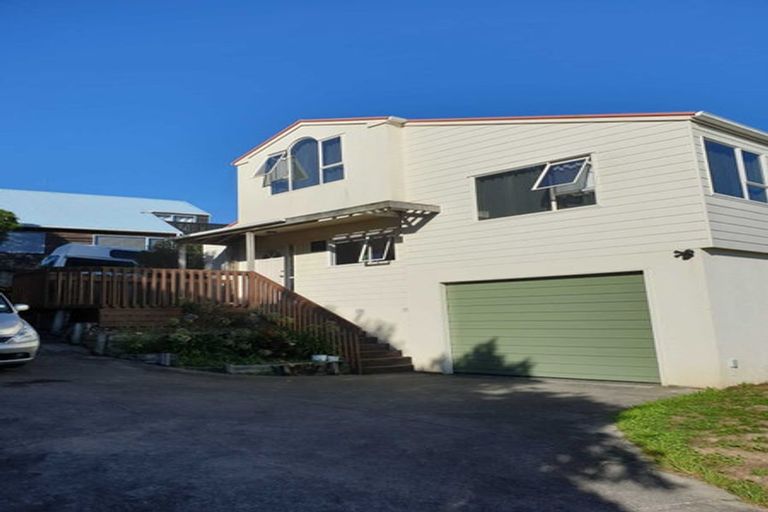 Photo of property in 1/28 Kestrel Heights, Arkles Bay, Whangaparaoa, 0932