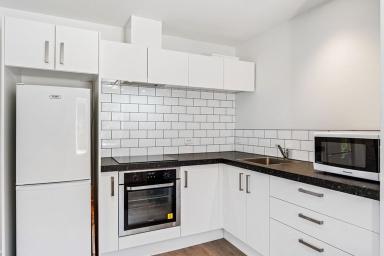 Photo of property in 222 Fairview Drive, Birchville, Upper Hutt, 5372