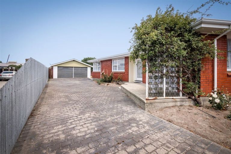 Photo of property in 6 Whelan Place, Hei Hei, Christchurch, 8042