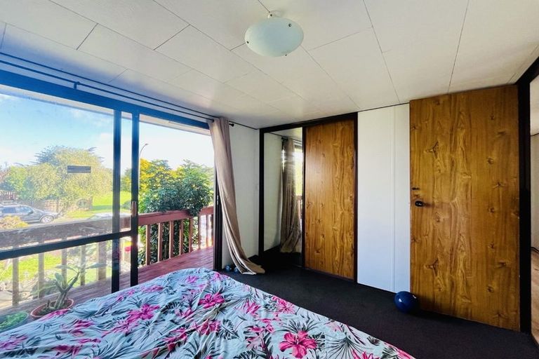 Photo of property in 5 Kopara Place, Clendon Park, Auckland, 2103