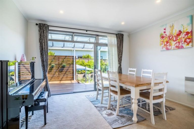 Photo of property in 82 Caldera Drive, Long Bay, Auckland, 0630
