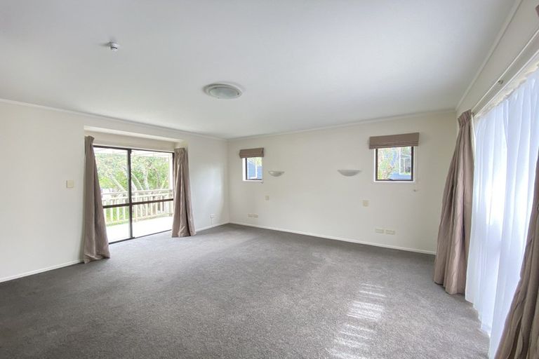 Photo of property in 12 Davita Place, Farm Cove, Auckland, 2012