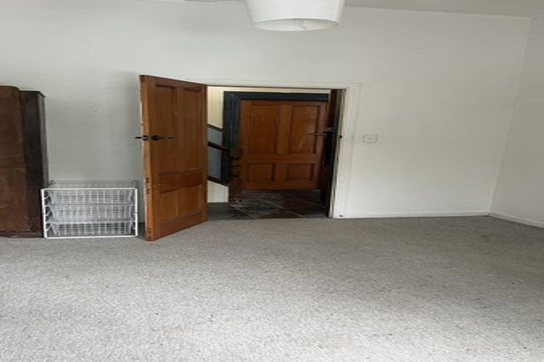 Photo of property in 112 Aro Street, Aro Valley, Wellington, 6021