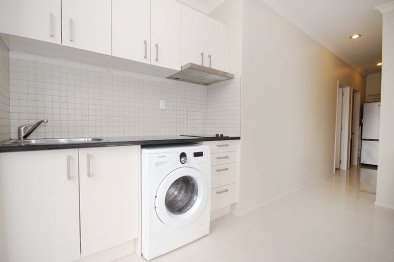 Photo of property in 97a Island Bay Road, Beach Haven, Auckland, 0626