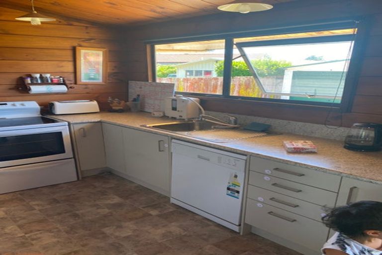 Photo of property in 27 Odlin Crescent, Nawton, Hamilton, 3200