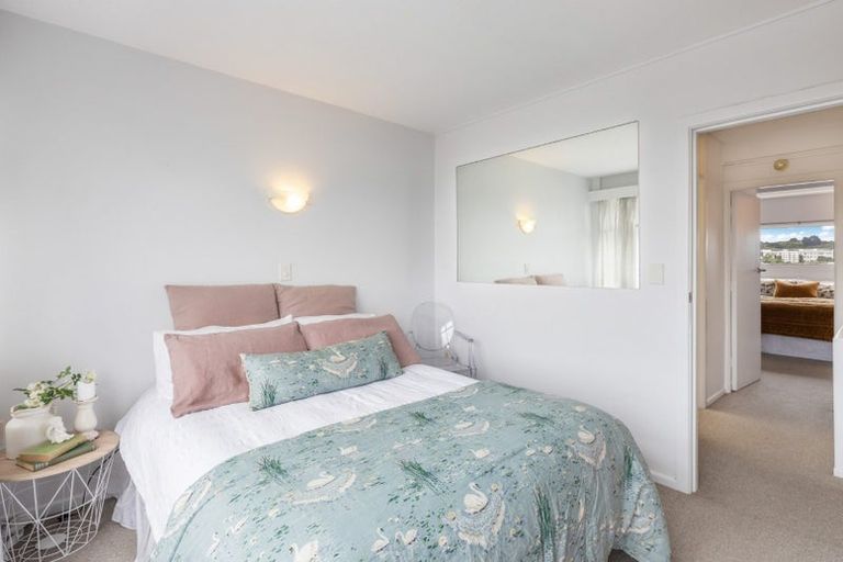 Photo of property in 22/4 Claremont Grove, Mount Victoria, Wellington, 6011