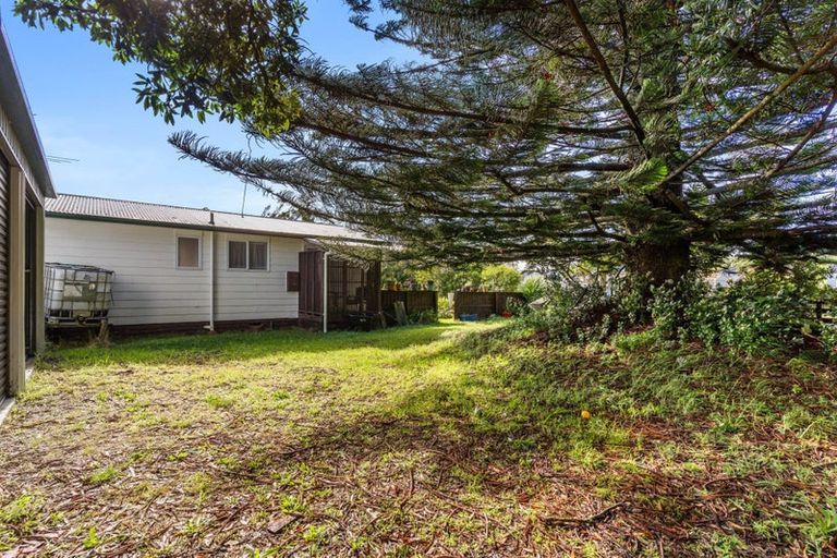 Photo of property in 1 Ronald Avenue, Glenbrook, Waiuku, 2681