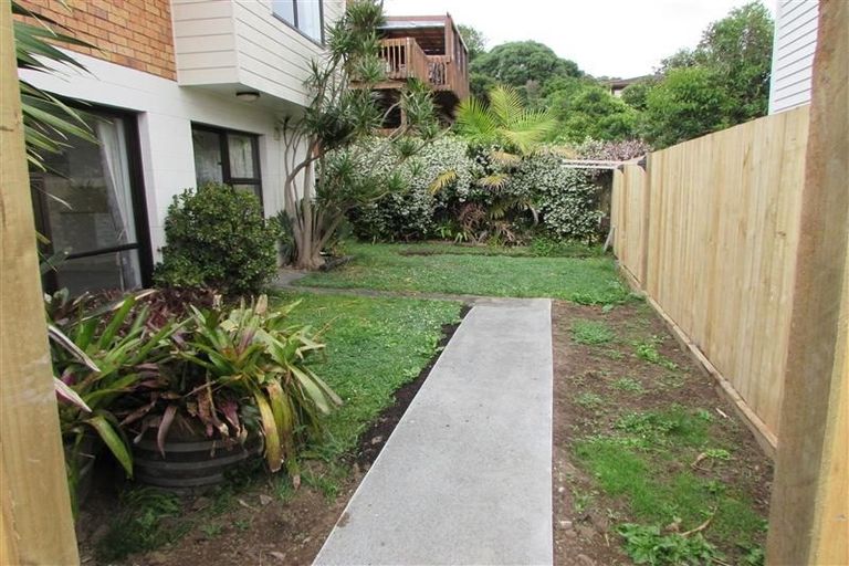 Photo of property in 38 Archers Road, Glenfield, Auckland, 0629