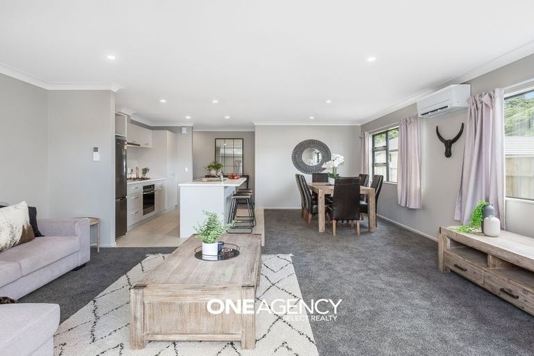 Photo of property in 27 Moonsail Drive, Whitby, Porirua, 5024