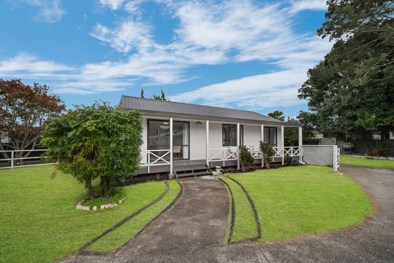 Photo of property in 3/9 Ireland Place, Ranui, Auckland, 0612