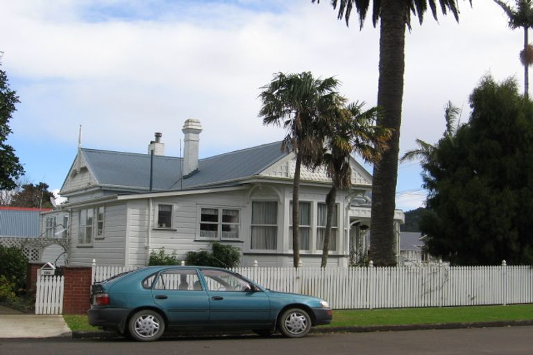 Photo of property in 12 Aubrey Street, Regent, Whangarei, 0112