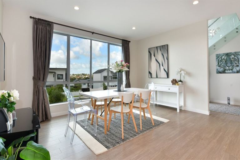 Photo of property in 23 Galbraith Greens, Silverdale, 0932