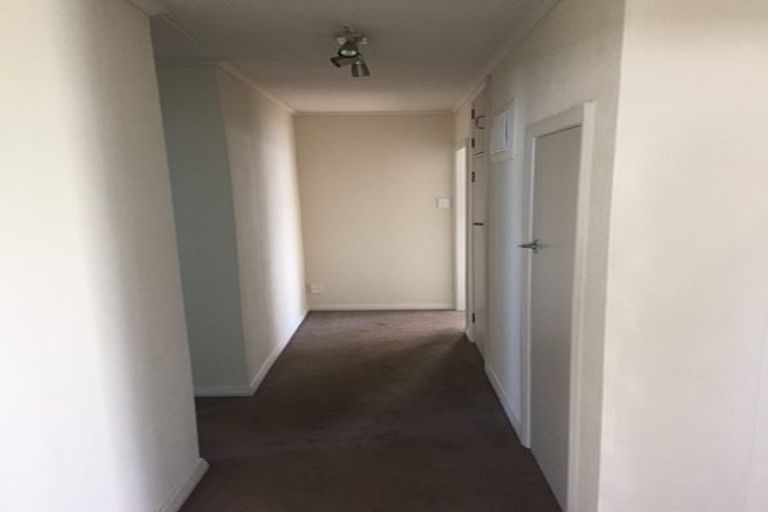 Photo of property in 15 Aberdeen Avenue, Takaro, Palmerston North, 4412