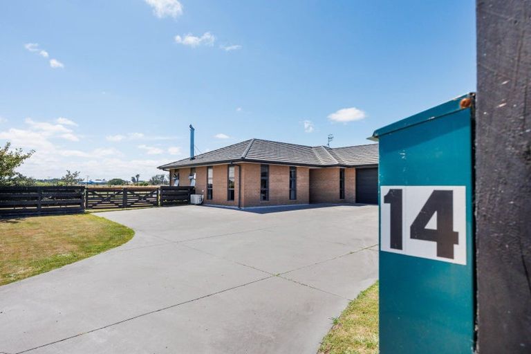 Photo of property in 14 George Street, Bulls, 4818