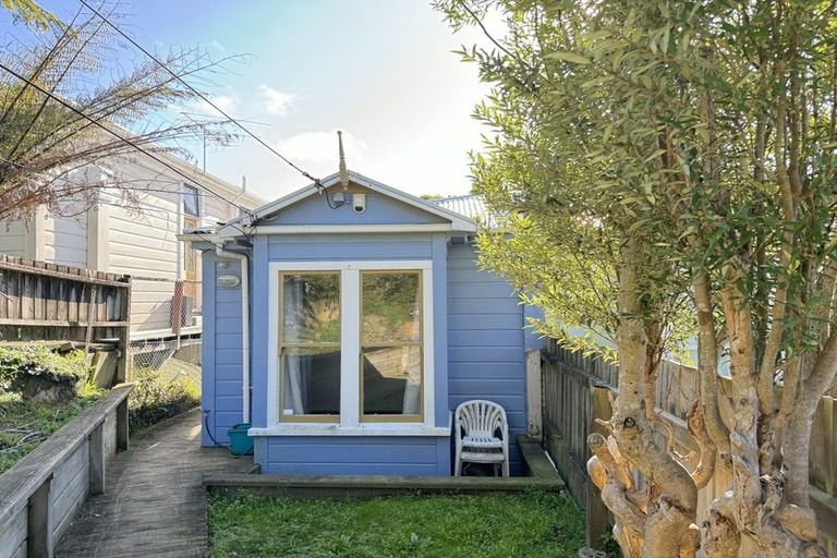 Photo of property in 34 Duppa Street, Berhampore, Wellington, 6023