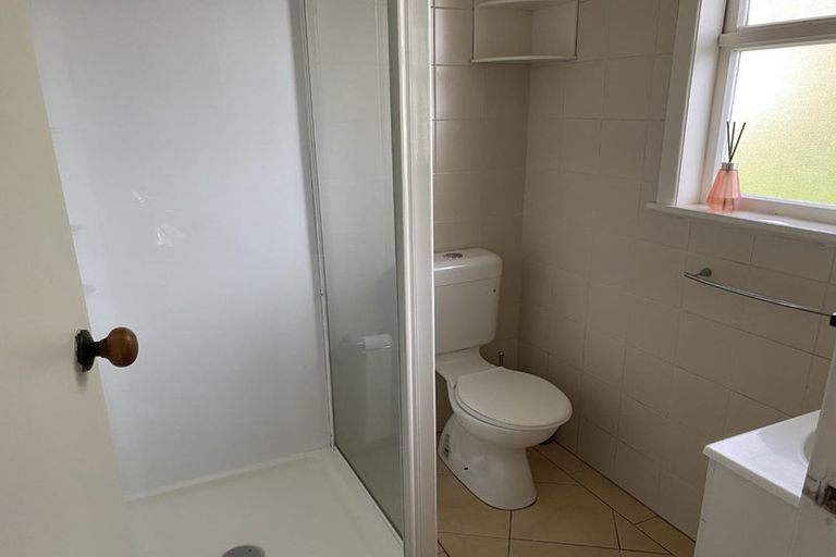 Photo of property in 30a Saint Ronans Avenue, Waterloo, Lower Hutt, 5011