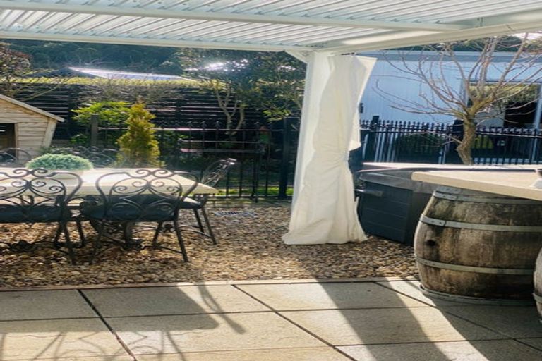 Photo of property in 62 Montgomery Crescent, Kinloch, Taupo, 3377