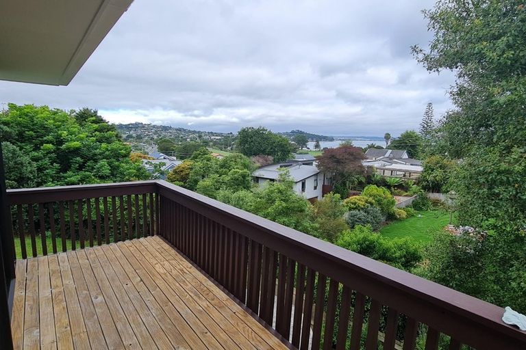Photo of property in 4a Kathy Terrace, Stanmore Bay, Whangaparaoa, 0932