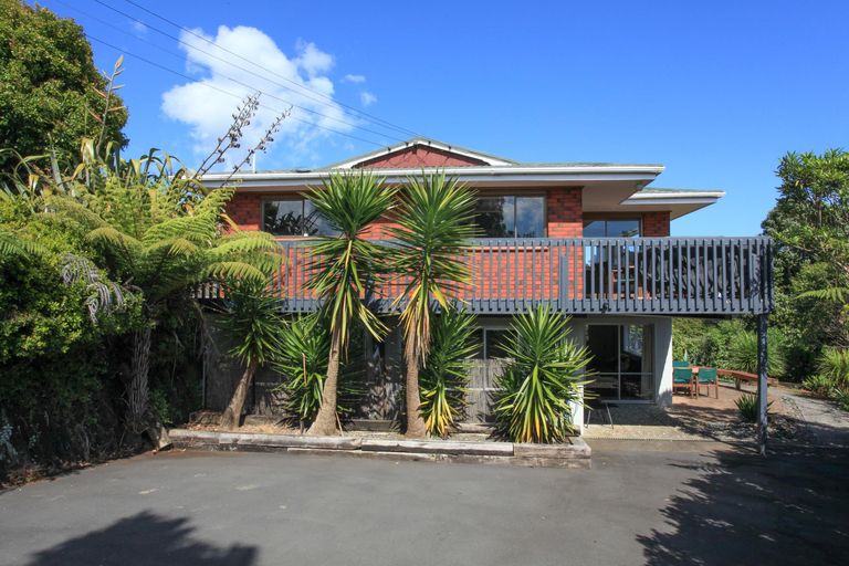 Photo of property in 16 Upper Wainui Road, Raglan, 3297