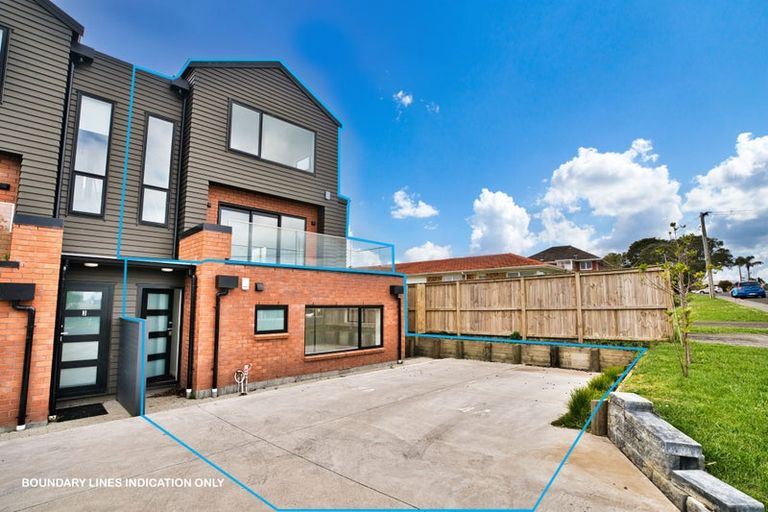 Photo of property in 4/5 Marsh Avenue, Forrest Hill, Auckland, 0620
