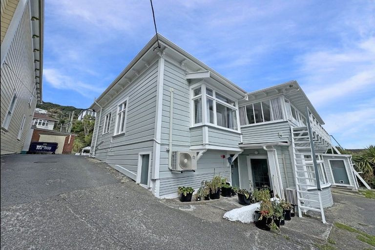 Photo of property in 1/24 Austin Street, Mount Victoria, Wellington, 6011