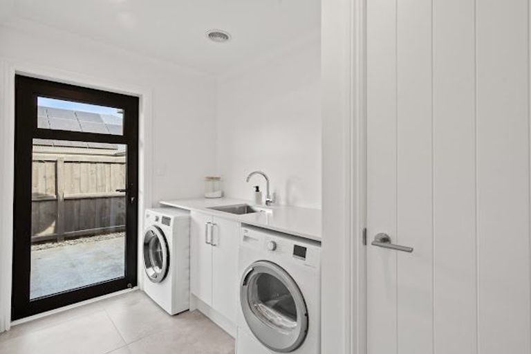 Photo of property in 19 Hickmott Street, Rangiora, 7400