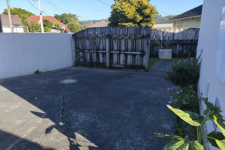 Photo of property in 17 Mcbain Grove, Avalon, Lower Hutt, 5011