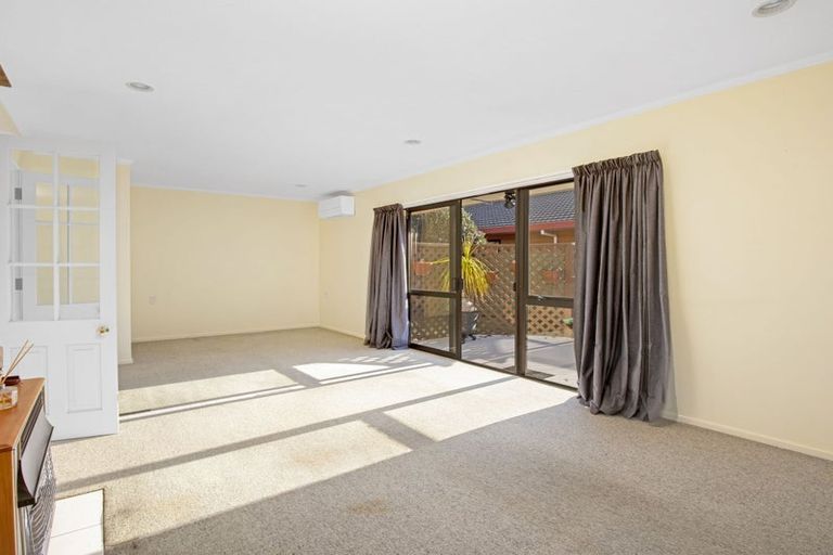 Photo of property in 21 Cedar Drive, Paraparaumu Beach, Paraparaumu, 5032