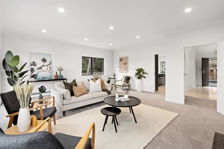 Photo of property in 46 Ballymore Drive, Pinehill, Auckland, 0632