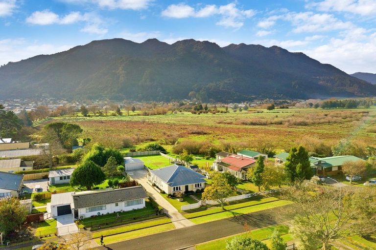 Photo of property in 2 Islington Street, Te Aroha, 3320