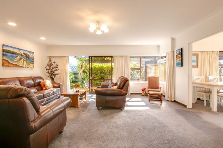 Photo of property in 68 O'dowd Road, Taradale, Napier, 4112