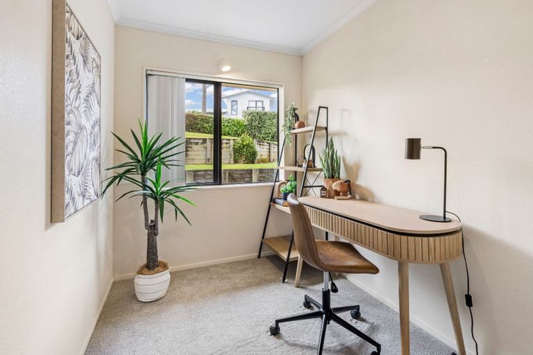 Photo of property in 4 Sunset Parade, Parua Bay, Whangarei, 0174