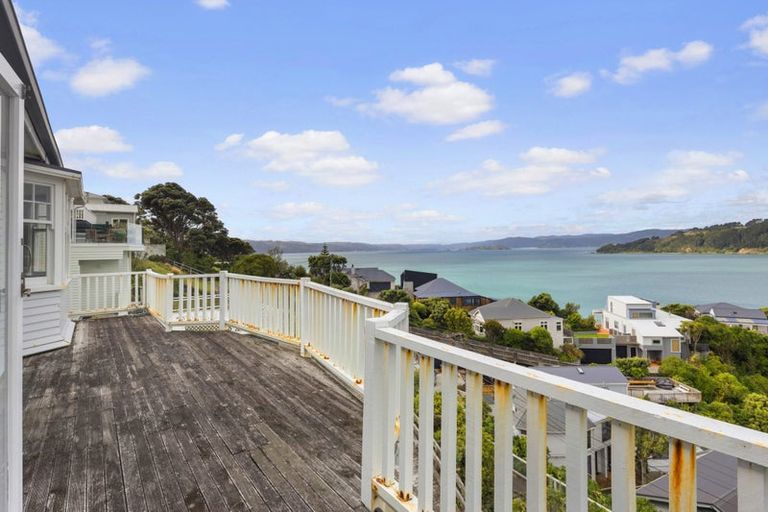 Photo of property in 72 Maida Vale Road, Roseneath, Wellington, 6011
