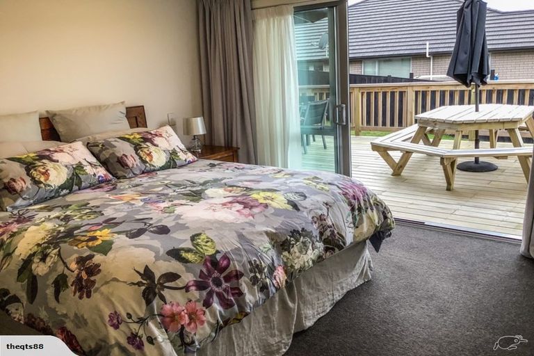 Photo of property in 38 Raithburn Terrace, Pokeno, 2402