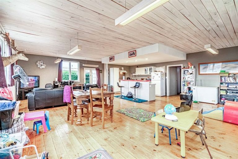 Photo of property in 13 Cumnock Street, Wallacetown, 9816